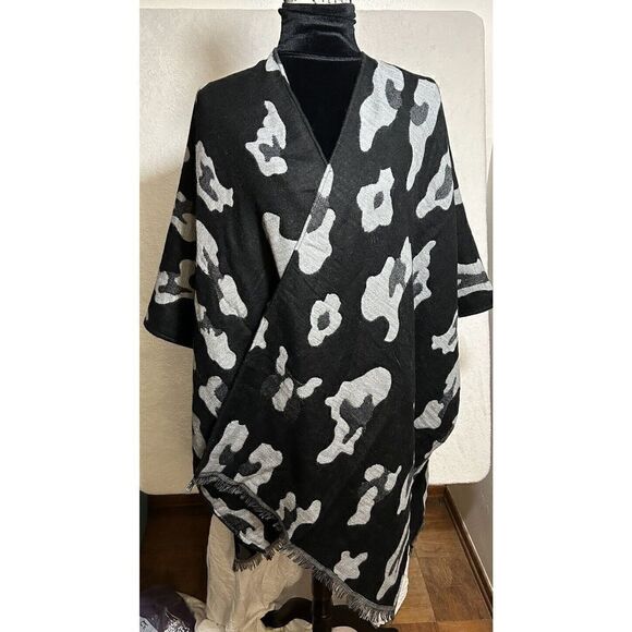 Panache Women's Soft Wrap/Shawl/Poncho/Kimono Cardigan One Size Black And Grey - Picture 2 of 7